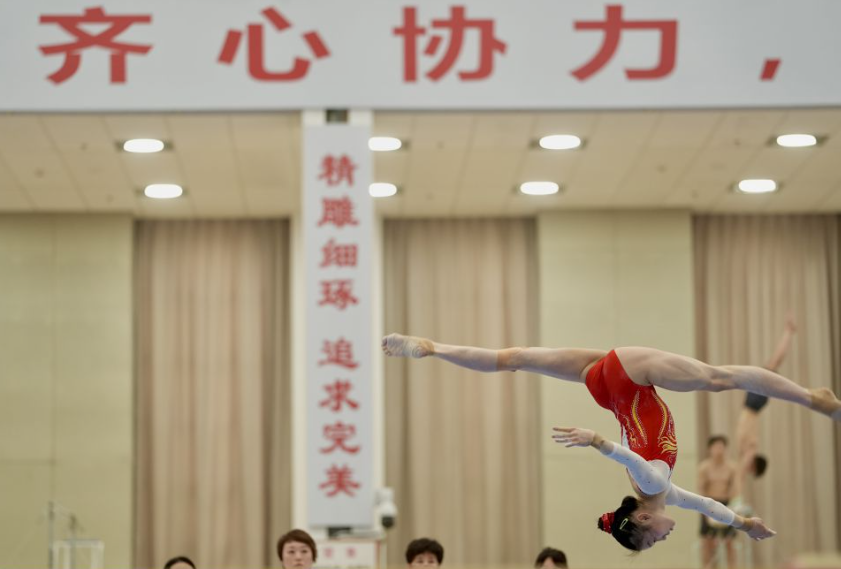 九游娱乐手机版本下载与体验